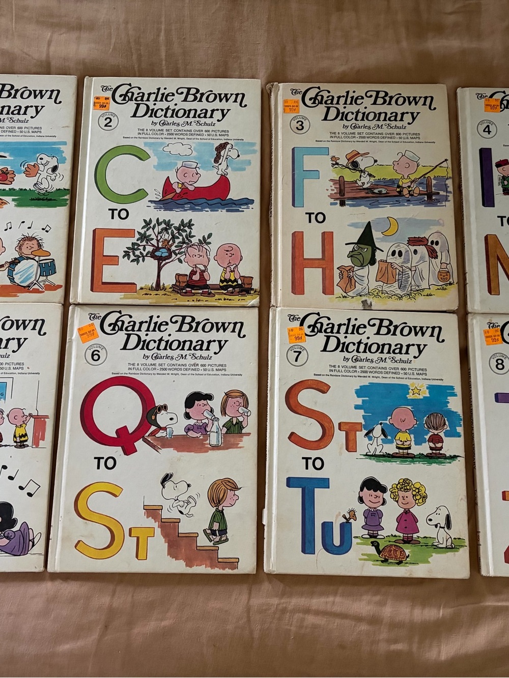 The Charlie Brown Dictionary Set - Illustrated Covers 1973 (White)